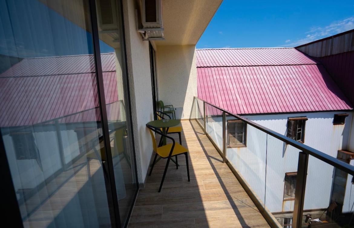 Hotel Leonardo Koboeleti Buitenkant foto